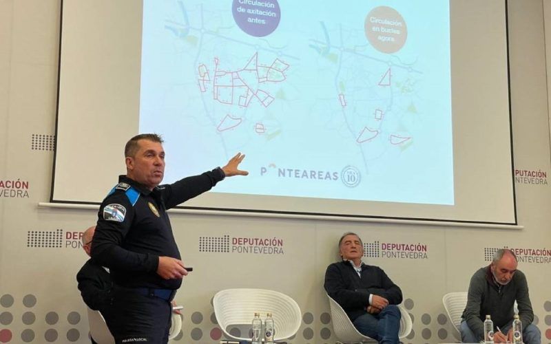 Ponteareas expón o seu modelo de mobilidade ás policías locais da provincia de Pontevedra