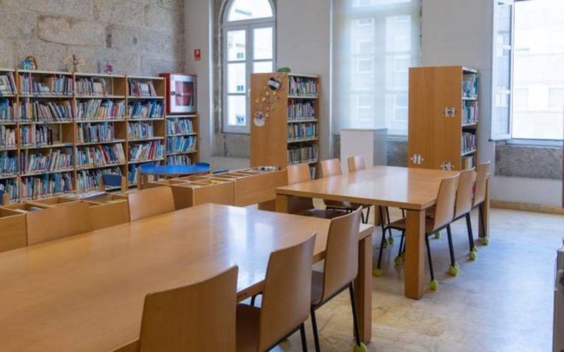 Mes da Biblioteca en Tui