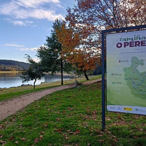 “Camiña O Pereiro”, unha exposición ao aire libre arredor do encoro de Cachamuíña