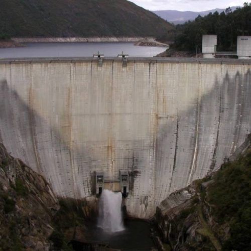 Barragem do Alto Lindoso em Ponte da Barca volta a produzir eletricidade