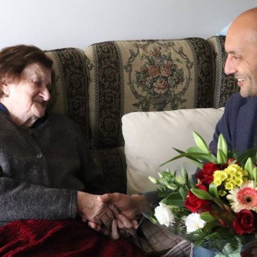 Centenario de Bienvenida Lorenzo, a veciña máis lonxeva do Porriño