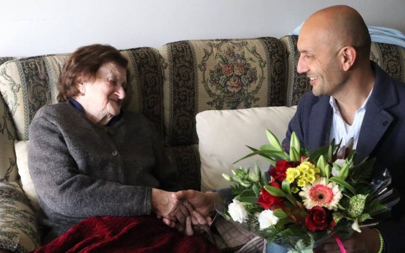 Centenario de Bienvenida Lorenzo, a veciña máis lonxeva do Porriño