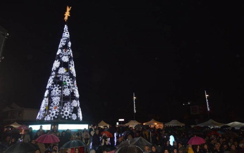 Máis de 1.000 persoas no acendido do alumeado de Nadal en Mos
