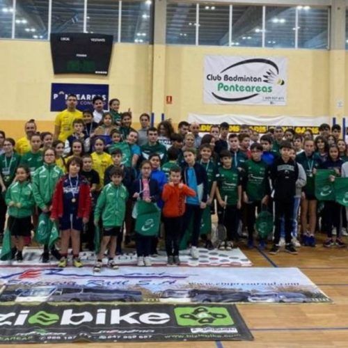VI Torneo Solidario de Bádminton 2022 en Ponteareas