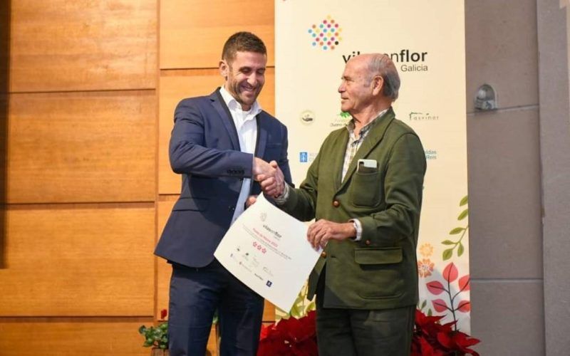 Salvaterra destaca no certame “Vilas en Flor”