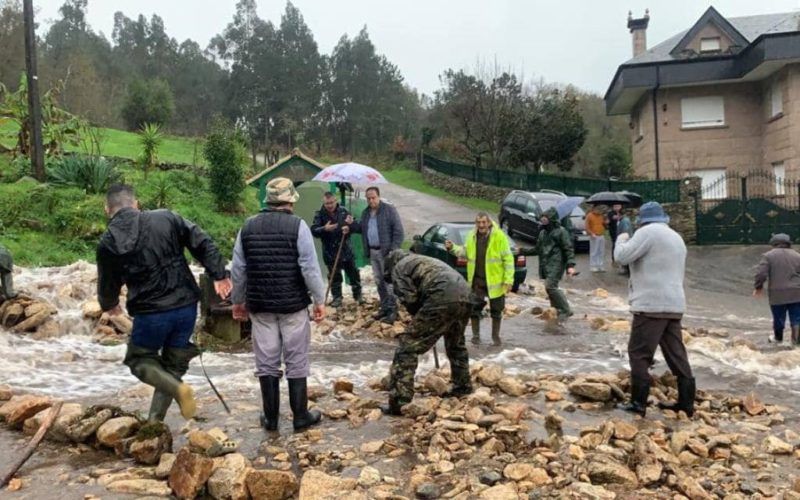 Forte temporal anegou camiños en Mondariz