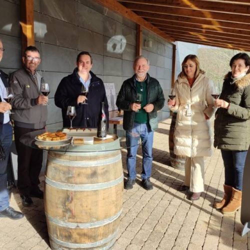 O director da Axencia Galega da Calidade Alimentaria na Ribeira Sacra