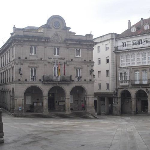 O PSdeG leva á Valedora do Pobo a ocultación de información por parte do alcalde de Ourense