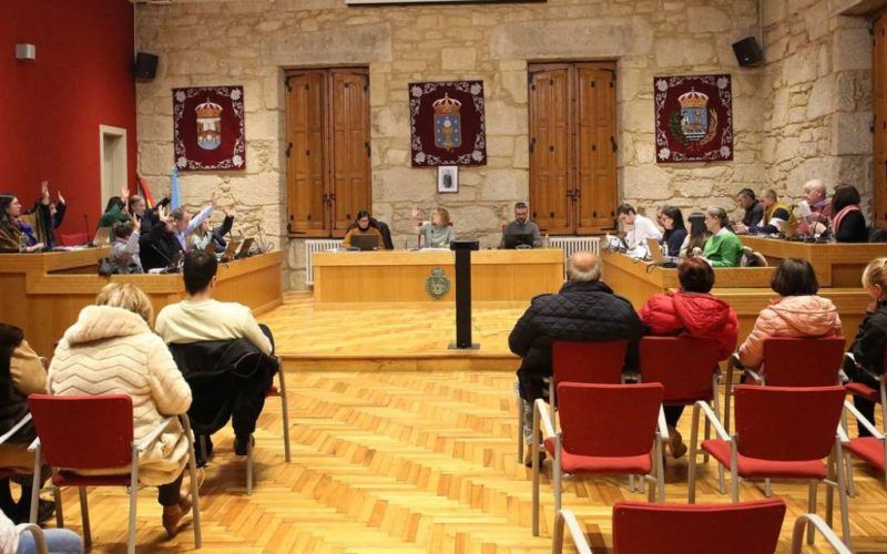 Pleno municipal de Ponteareas aproba o Ciclo Integral da Auga