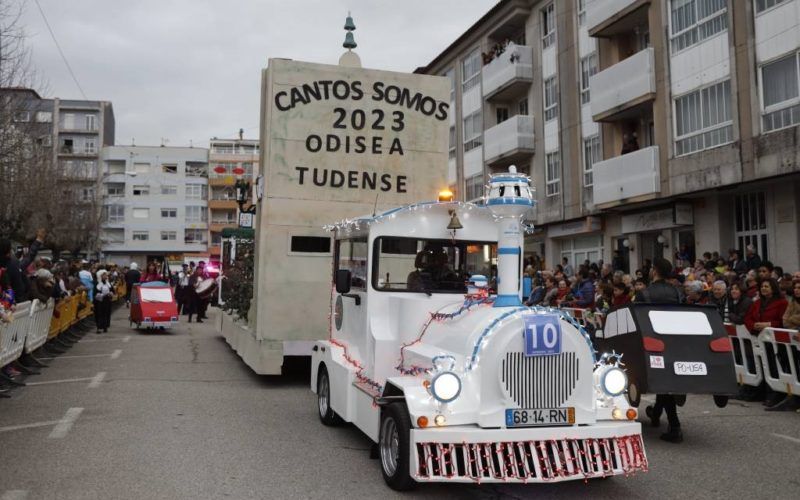 “2023 A Odisea Tudense” gaña o desfile-concurso de Entroido 2023