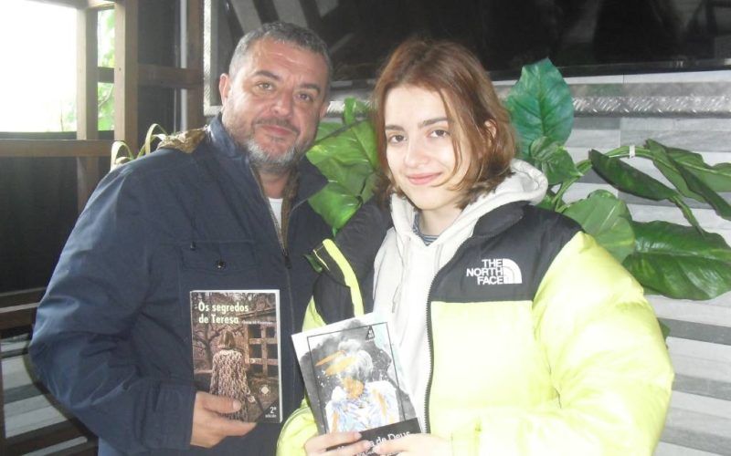 Óscar e Alba Guzmán, autores de “Os segredos de Teresa” e “Xoaniña de Deus”