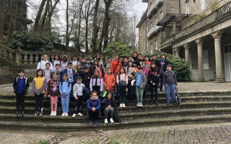 Escolares celebraron o Día da auga no Balneario de Mondariz