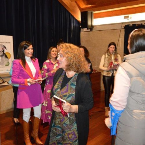 Mos homenaxeou a 90 mulleres emprendedoras