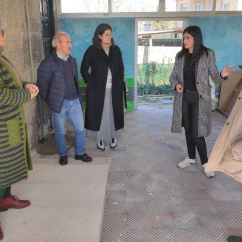 A escola da Revolta en Salceda será para usos comunitarios