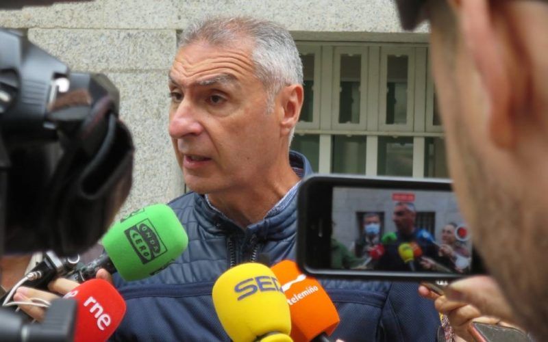 Luís Seara (BNG) esíxelle explicacións a Baltar e coñecer a súa axenda