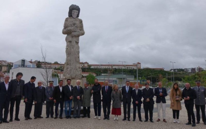 Inauguração de uma escultura de D. Afonso Henriques em Zamora