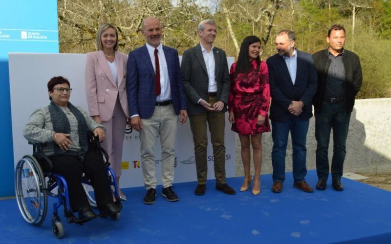 Mos inaugura o Centro de Día “O Son do Regueiro” en Torroso
