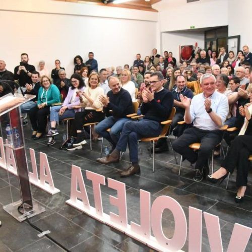 Violeta Lois (PSdeG-PSOE) presentou a súa candidatura en Mondariz