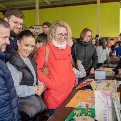 Explosión científica na Feira das Ciencias de Ponteareas