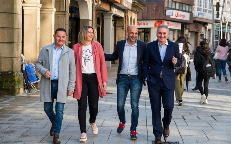 O alcalde do Porriño reforza o seu equipo electoral