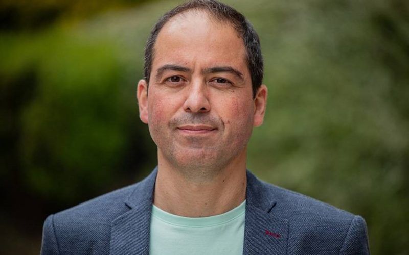 Roberto Mera abandona a política activa
