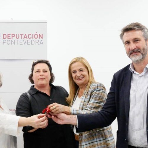 Deputación entrega en Vilagarcía as chaves do local para a asociación “Mulleres Salgadas”