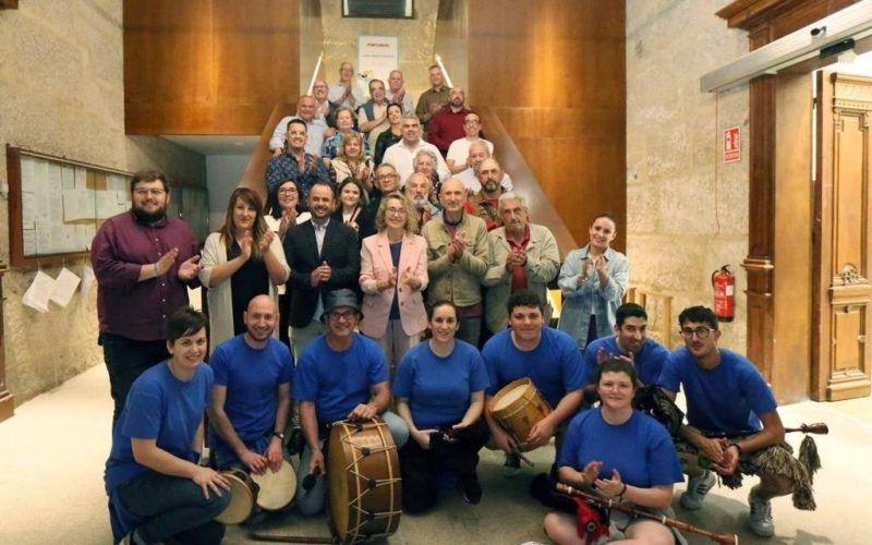 Ponteareas e La Orotava conmemoran 40 anos de experiencias e tradicións compartidas