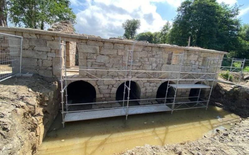 Descúbrese un novo arco no muíño de Porto do Molle en Nigrán