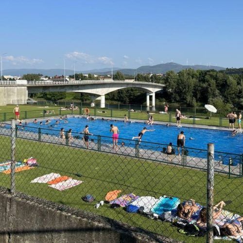 1.000 persoas disfrutaron das piscinas municipais en Salvaterra