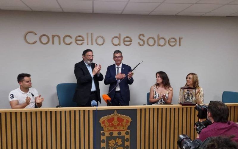 A corporación municipal de Sober constituiuse de madrugada