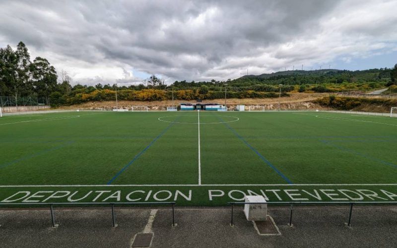 Mellora integral do campo de fútbol da Cañiza