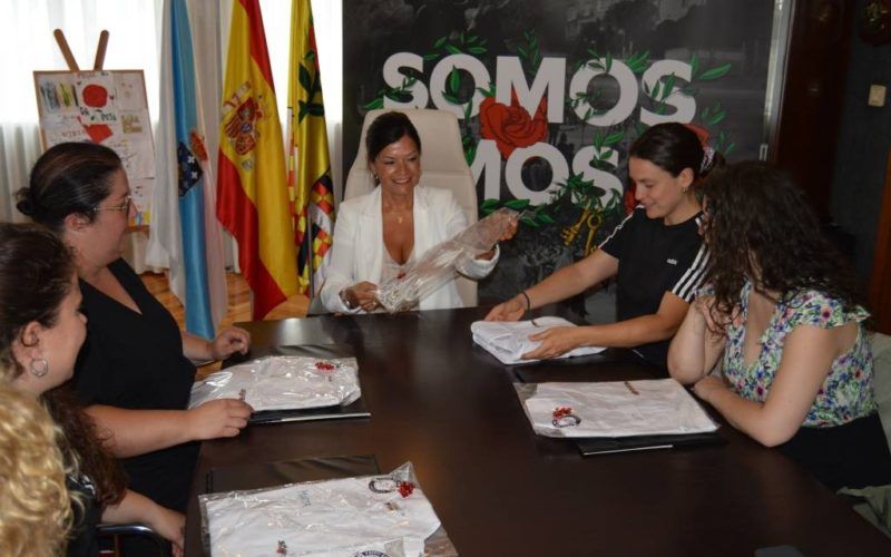 As Lagharteiras de Mos, homenaxeadas pola súa colaboración no Himno do Centenario do Celta
