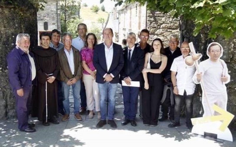 Exposición “Os camiños de Elías Valiña” na igrexa do Cebreiro