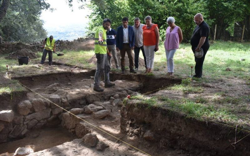 Sondaxes arqueolóxicas no mosteiro de san Xoán de Camba en Castro Caldelas