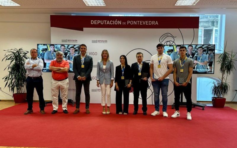 Deputación de Pontevedra homenaxea aos campións mundiais xuvenís de balonmán