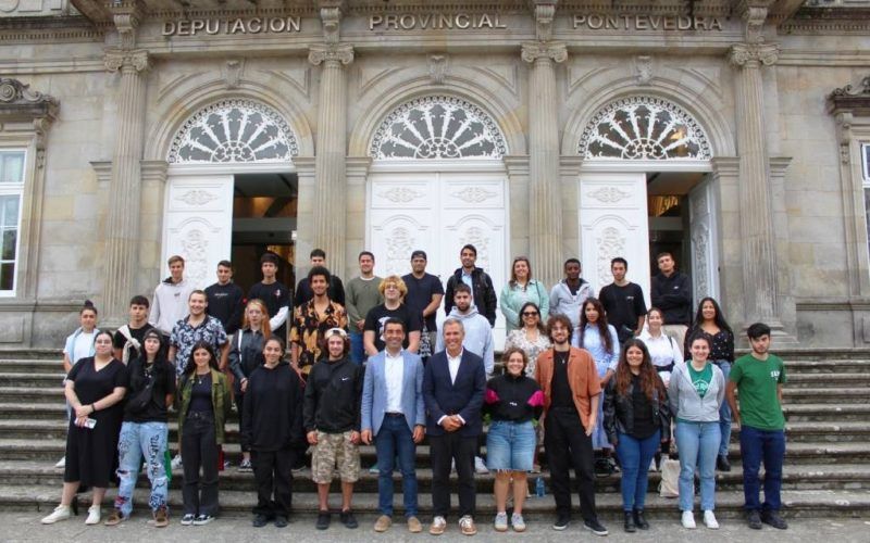 Deputación de Pontevedra recibe a alumnos de “Erasmus+ 2022”