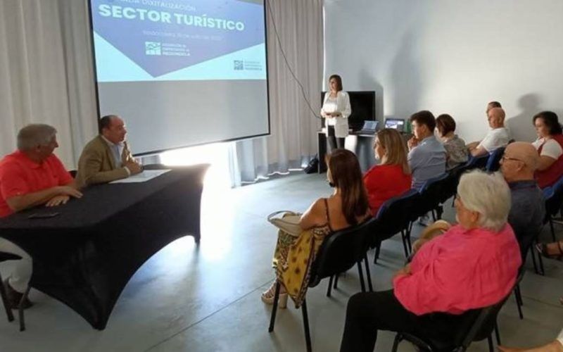 Empresarios de Redondela presentan proposta de planificación estratéxica comarcal