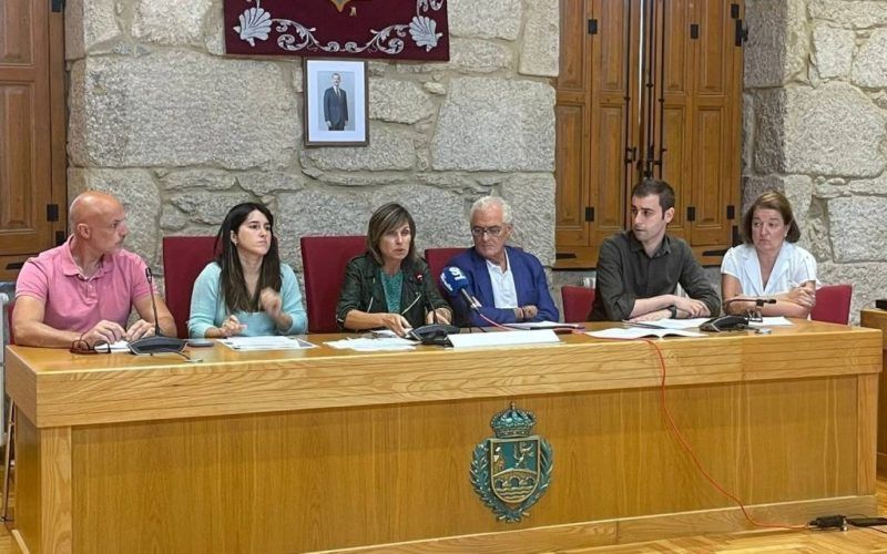 Goberno e oposición analizan os “100 primeiros días” de Nava Castro en Ponteareas