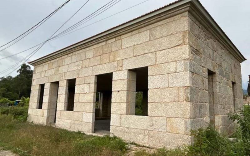 Salvaterra rehabilita a antiga Casa da Sociedade en Fornelos