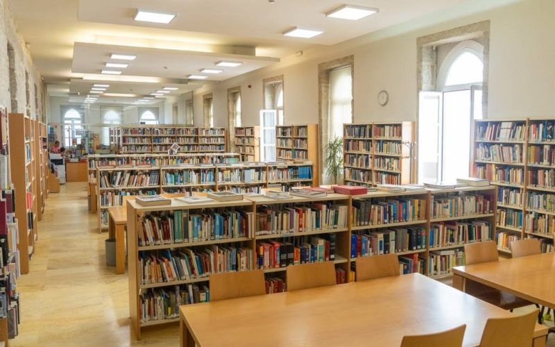 “Outubro mes da Biblioteca” en Tui