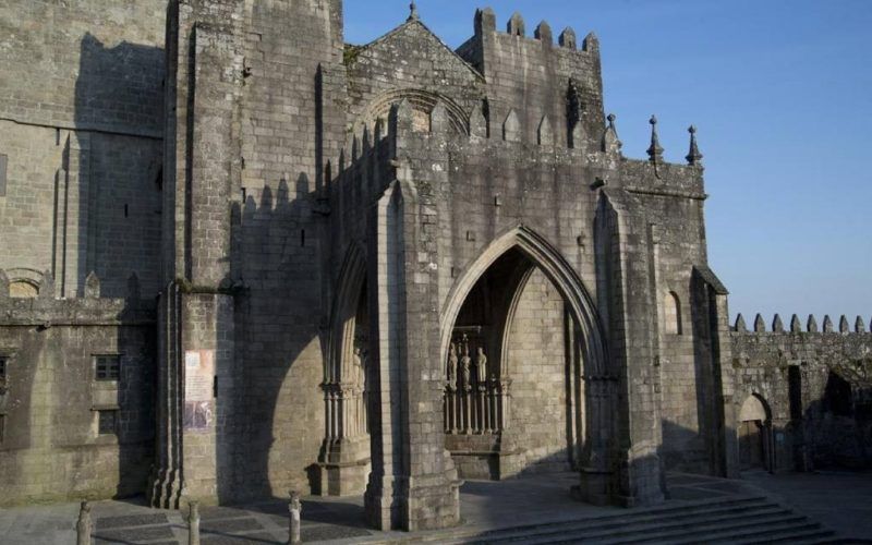 Xunta de Galicia investirá na musealización da Catedral de Tui