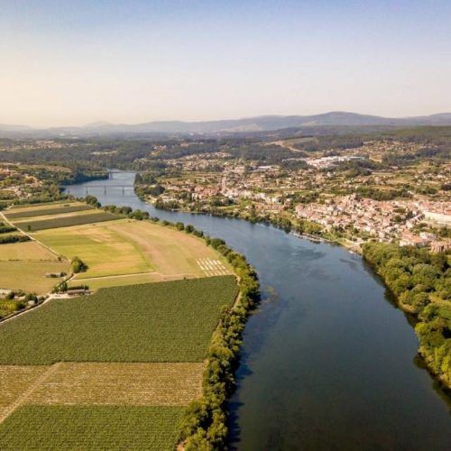 A comisaria europea Elisa Ferreira interesase pola Eurocidade Tui-Valença