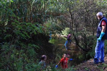 Limpeza integral no río Couso do Porriño