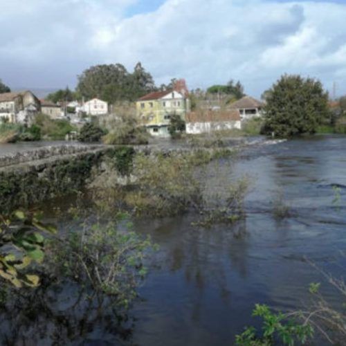 Concello de Ponteareas solicita a limpeza do couce do río Tea para evitar novos desbordamentos