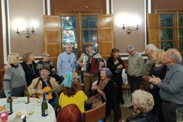 Contos de Nadal e Diario de Eugene, dous libros e un cento de poetas