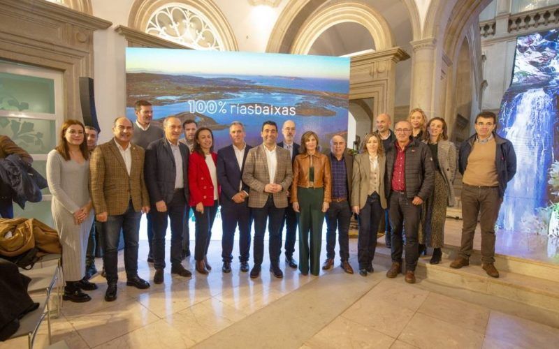 A campaña turística “100% Rías Baixas” promoverá a provincia a través da auga