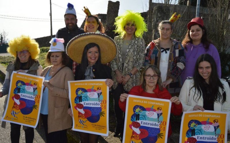 Mais dun millar de persoas e 18 comparsas participarán no Entroido en Mos