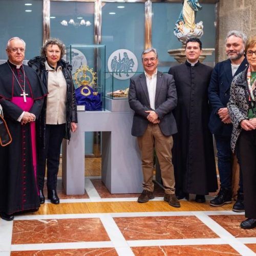 Unha exposición amosa a devoción popular á Virxe dos Remedios caldelá