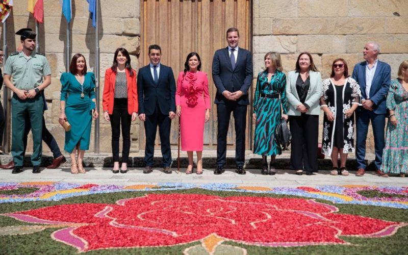 A Festa da Rosa de Mos inicia unha nova etapa con seus seis primeiros Valedores