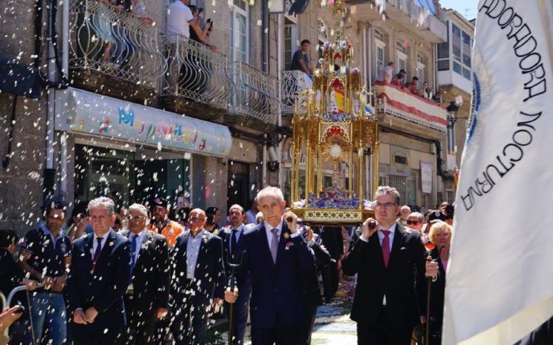 Ponteareas en Común denuncia o “despilfarro” de máis de 300.000€ no Corpus
